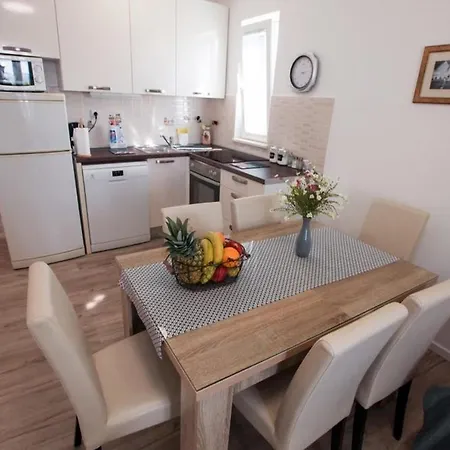 By The Sea - 4805 Rogoznica (Sibenik-Knin)