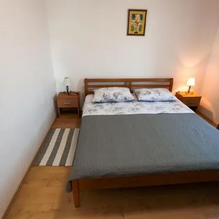 Apartamento By The Sea - 4805 Rogoznica (Sibenik-Knin)