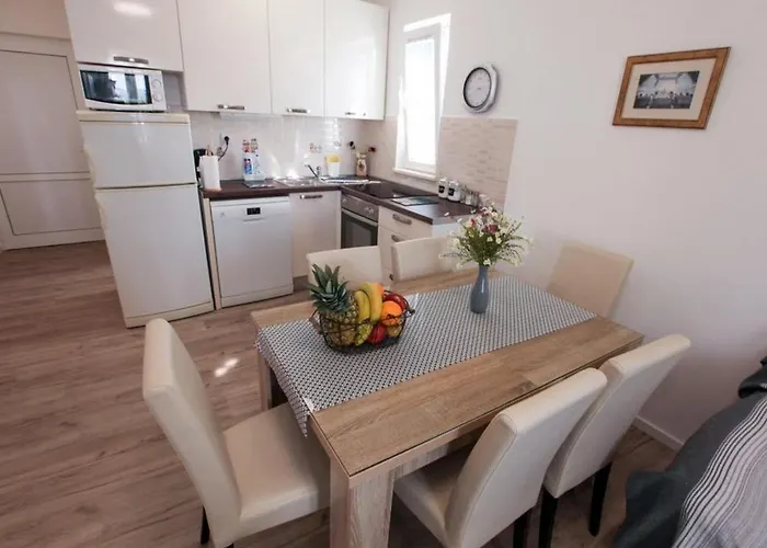 By The Sea - 4805 Rogoznica (Sibenik-Knin)