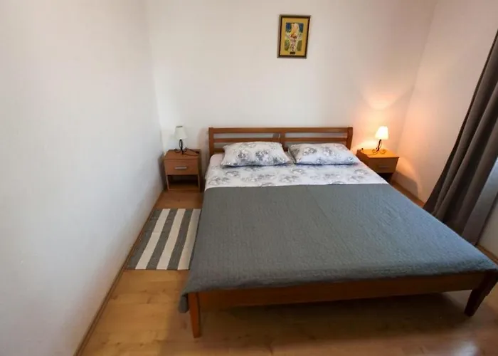 Apartamento By The Sea - 4805 Rogoznica (Sibenik-Knin)